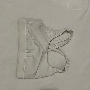 Soulcycle x lululemon sports bra size 4 in white